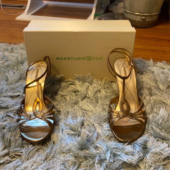 Max Studios Strappy Shoes - Picture 2 of 13